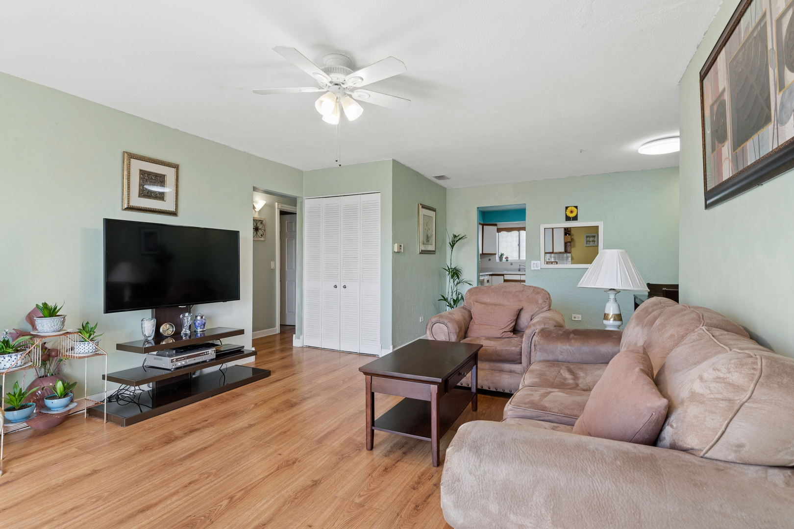 612 Cobblestone Circle E Property Photo 3