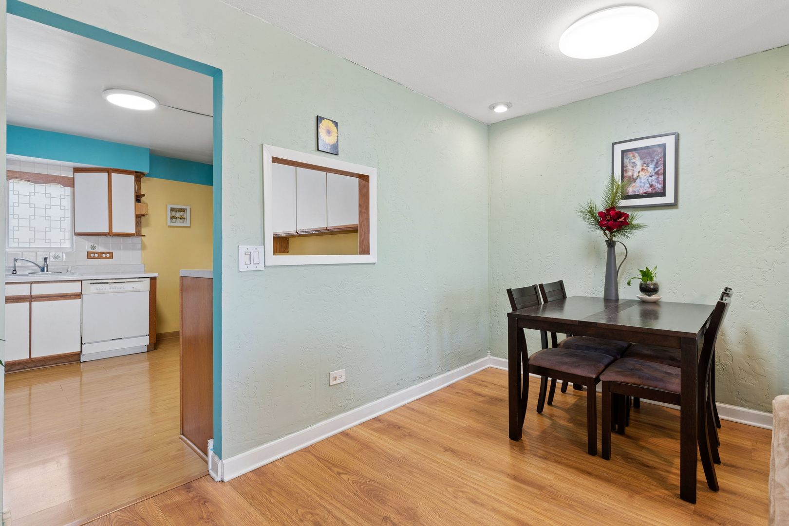 612 Cobblestone Circle E Property Photo 5