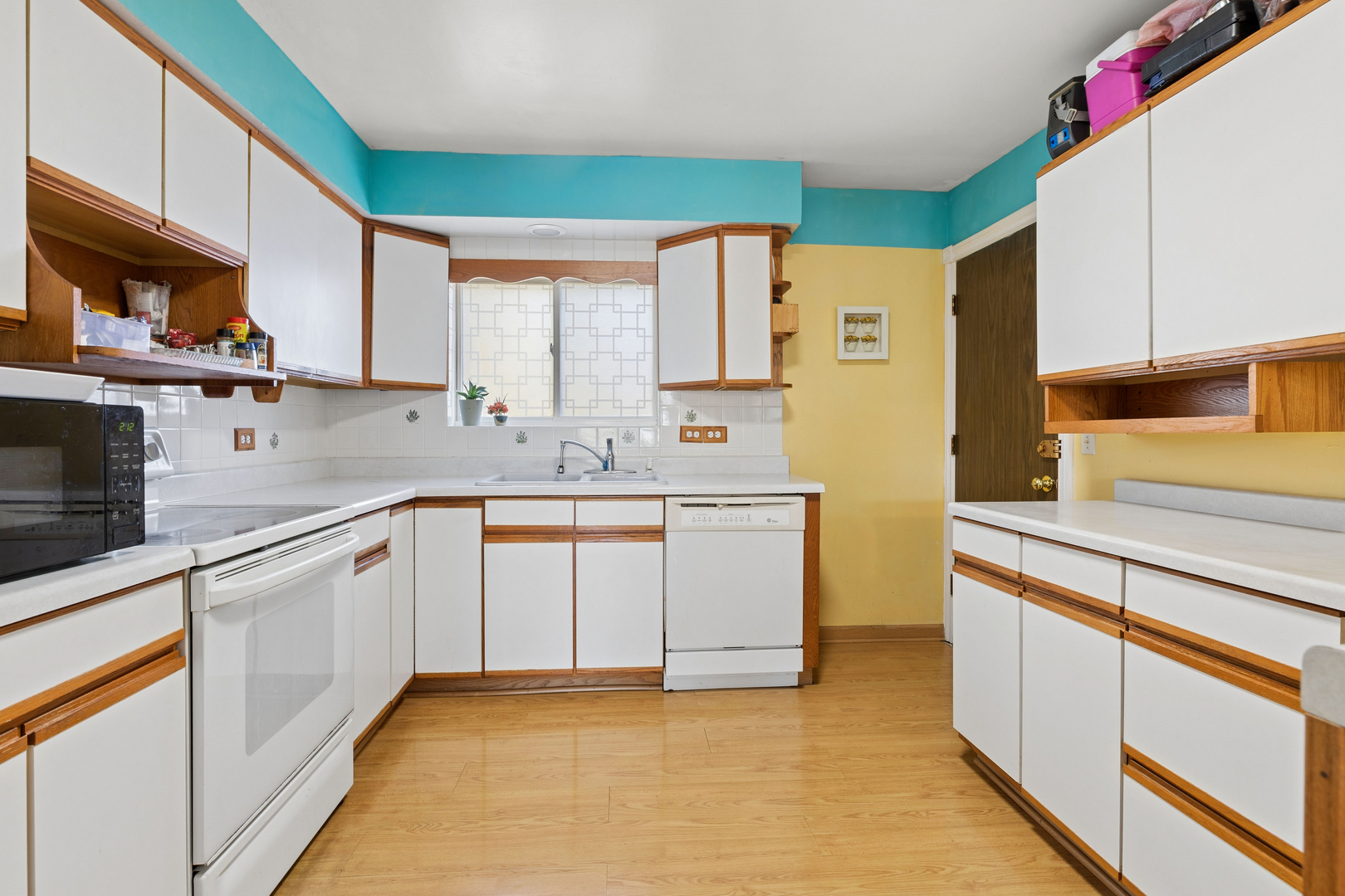 612 Cobblestone Circle E Property Photo 7