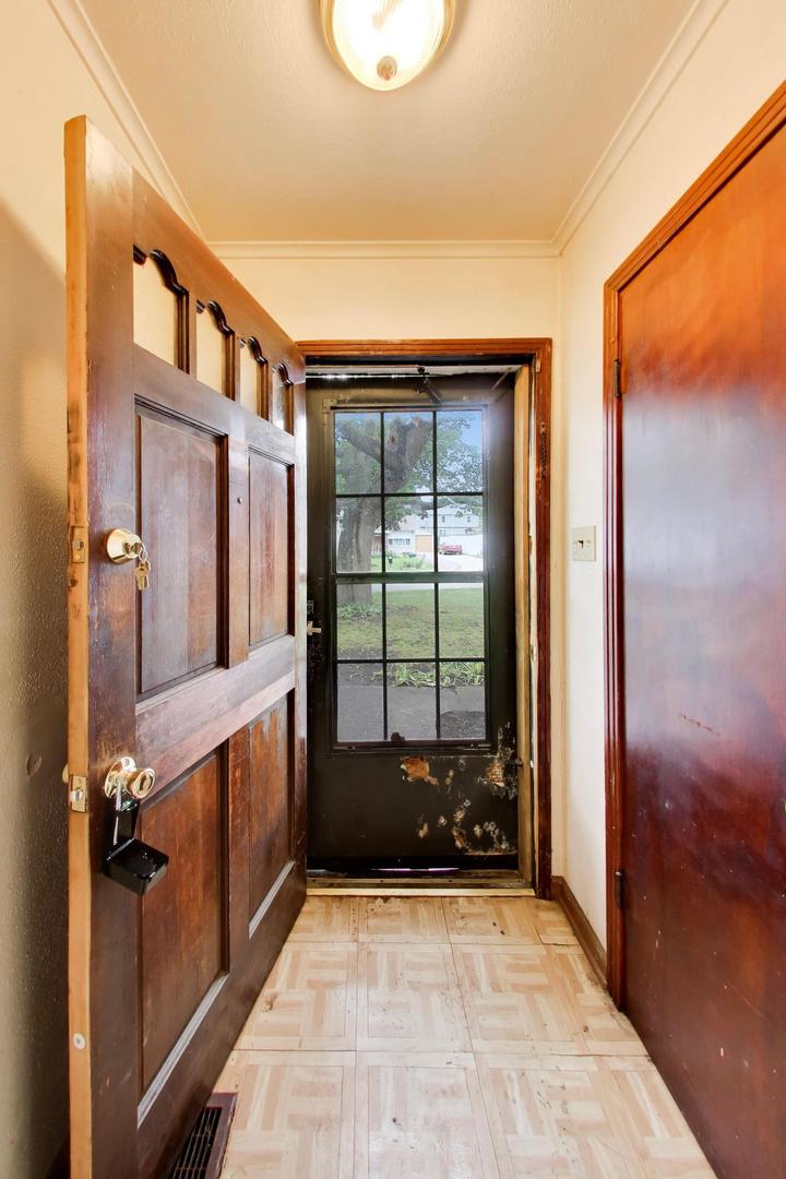 27 N Pioneer Road Property Photo 5