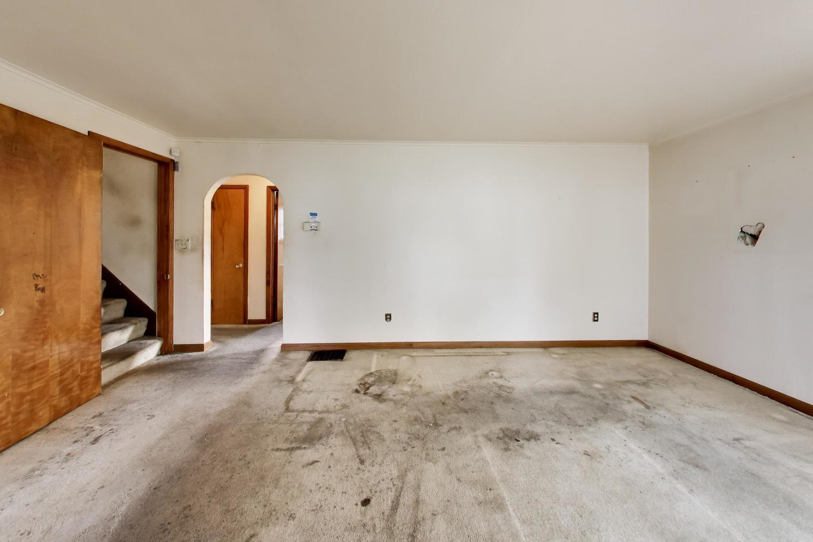 27 N Pioneer Road Property Photo 6