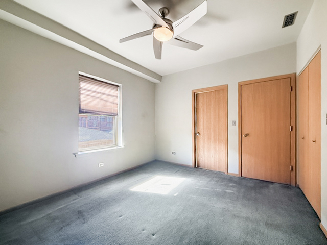 2317 E 70th Place 111w Property Photo 11