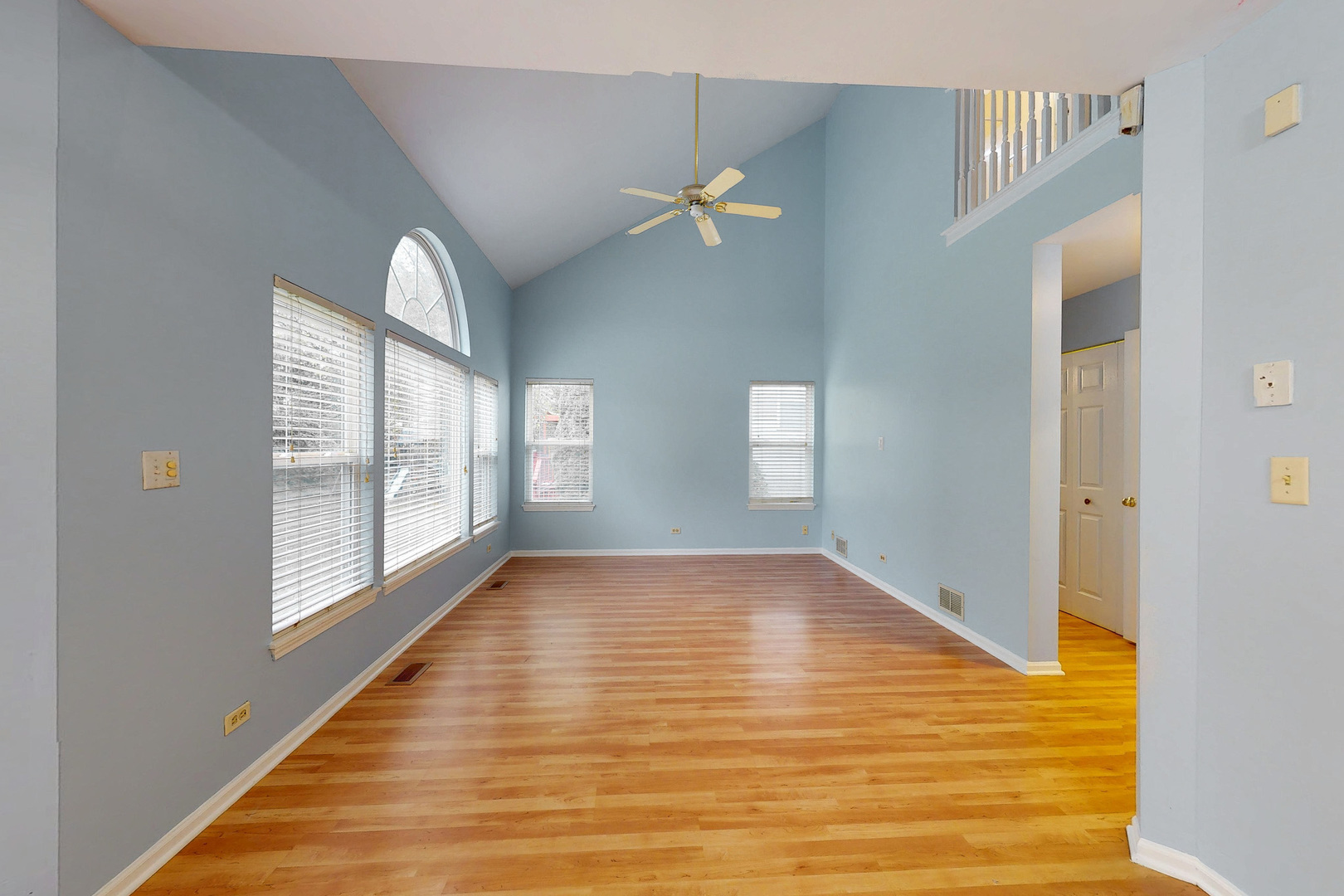711 Violet Circle Property Photo 5
