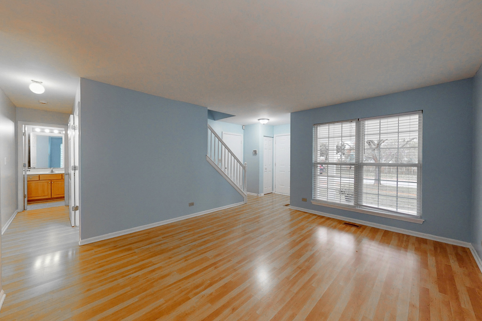 711 Violet Circle Property Photo 9