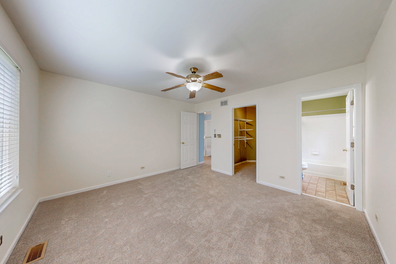 711 Violet Circle Property Photo 11