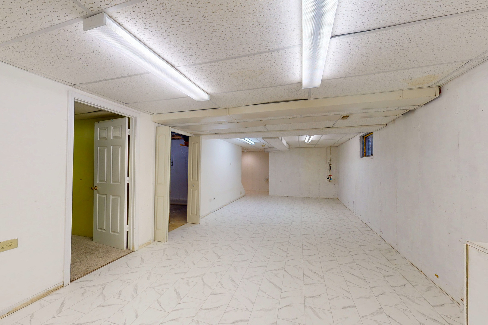 711 Violet Circle Property Photo 13