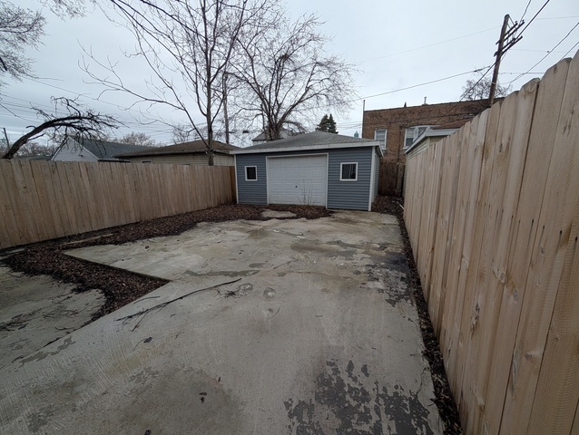 654 E 92nd Place Property Photo 28