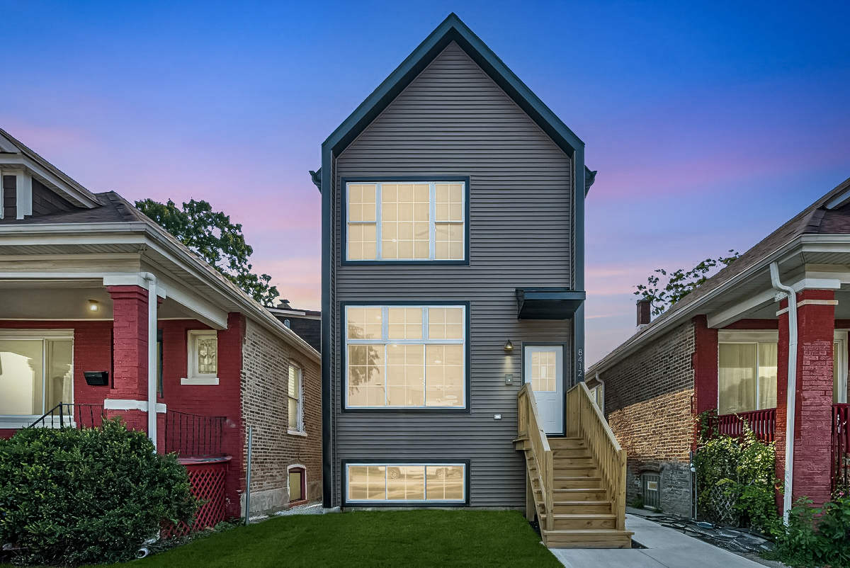 8412 S Green Street Property Photo 1
