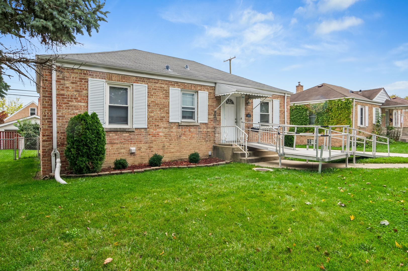 5343 N Newland Avenue Property Photo 1