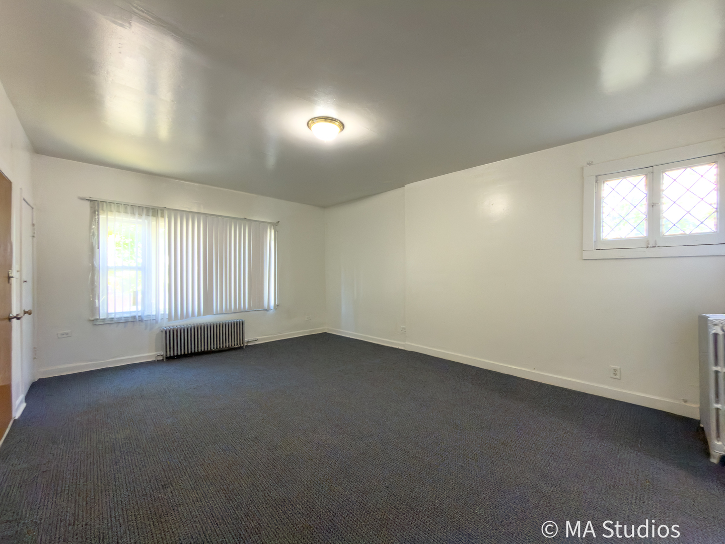 1833 Hartrey Avenue Property Photo 4