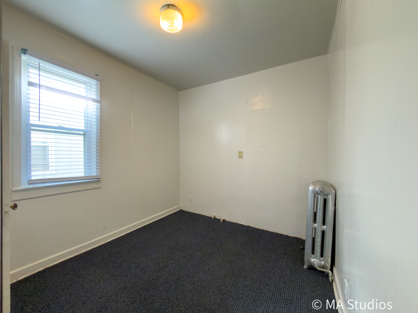 1833 Hartrey Avenue Property Photo 7