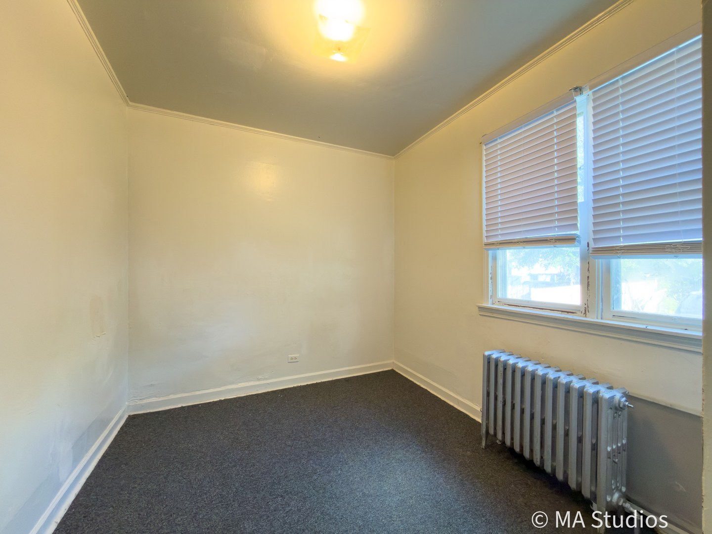 1833 Hartrey Avenue Property Photo 8