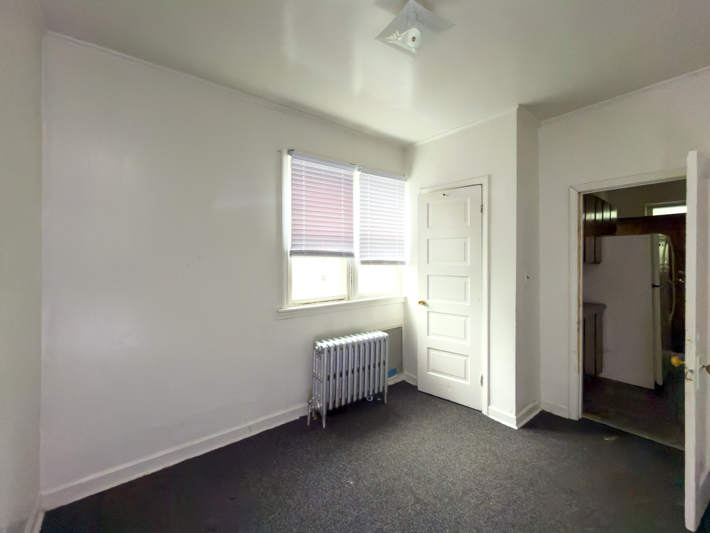 1833 Hartrey Avenue Property Photo 9