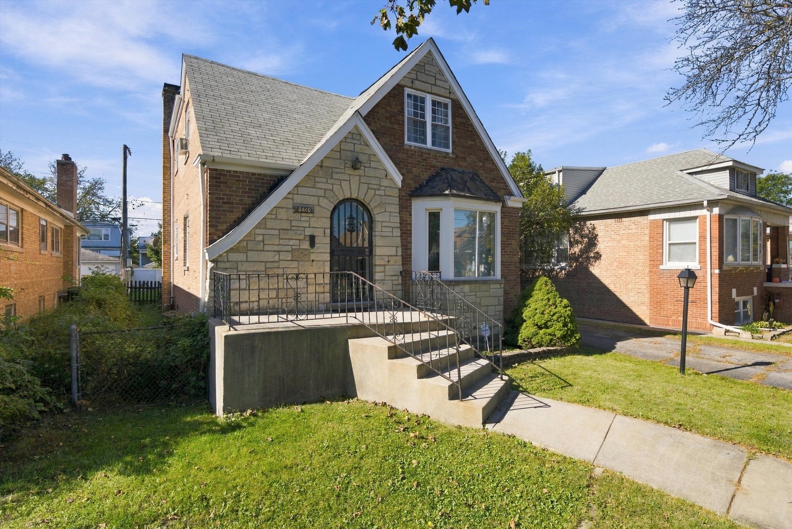 3440 N Oak Park Avenue Property Photo 1