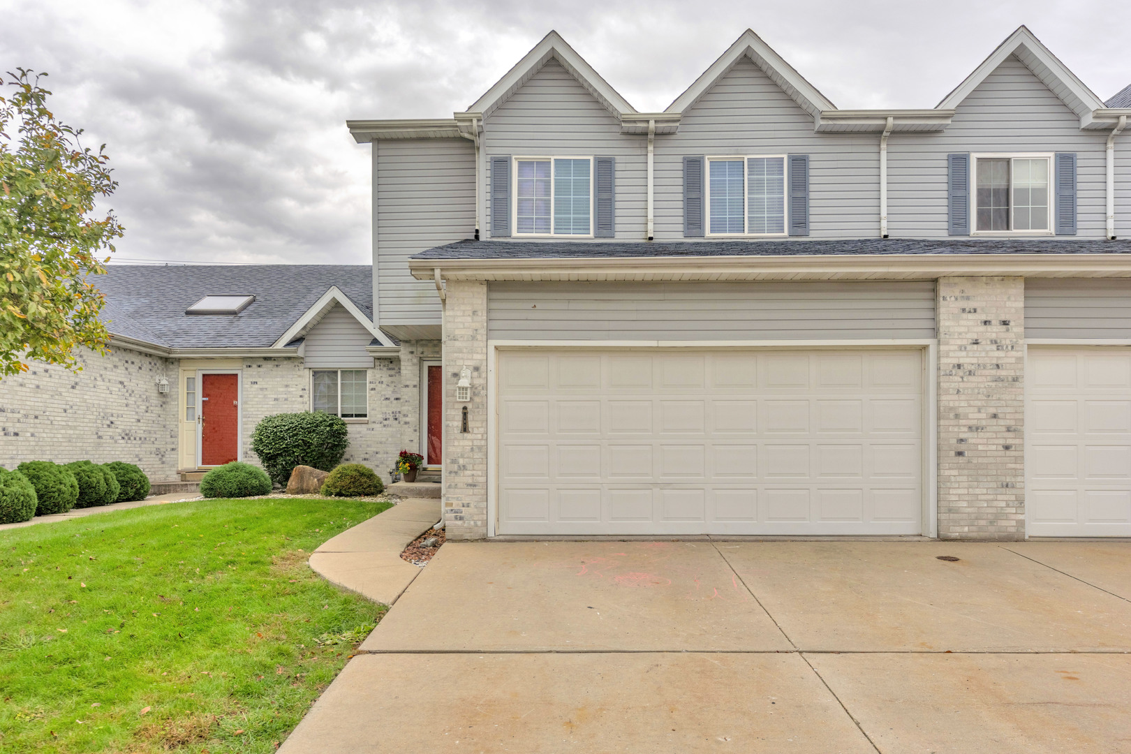 187 Harbor Landing Property Photo 1