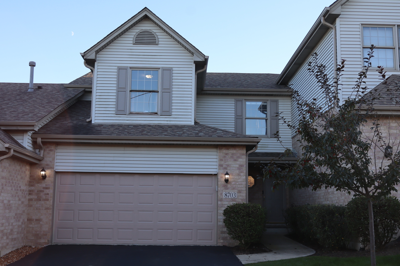 8703 Powers Court Property Photo 1