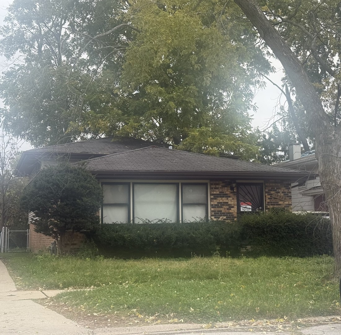 15029 Beachview Terrace Property Photo 1