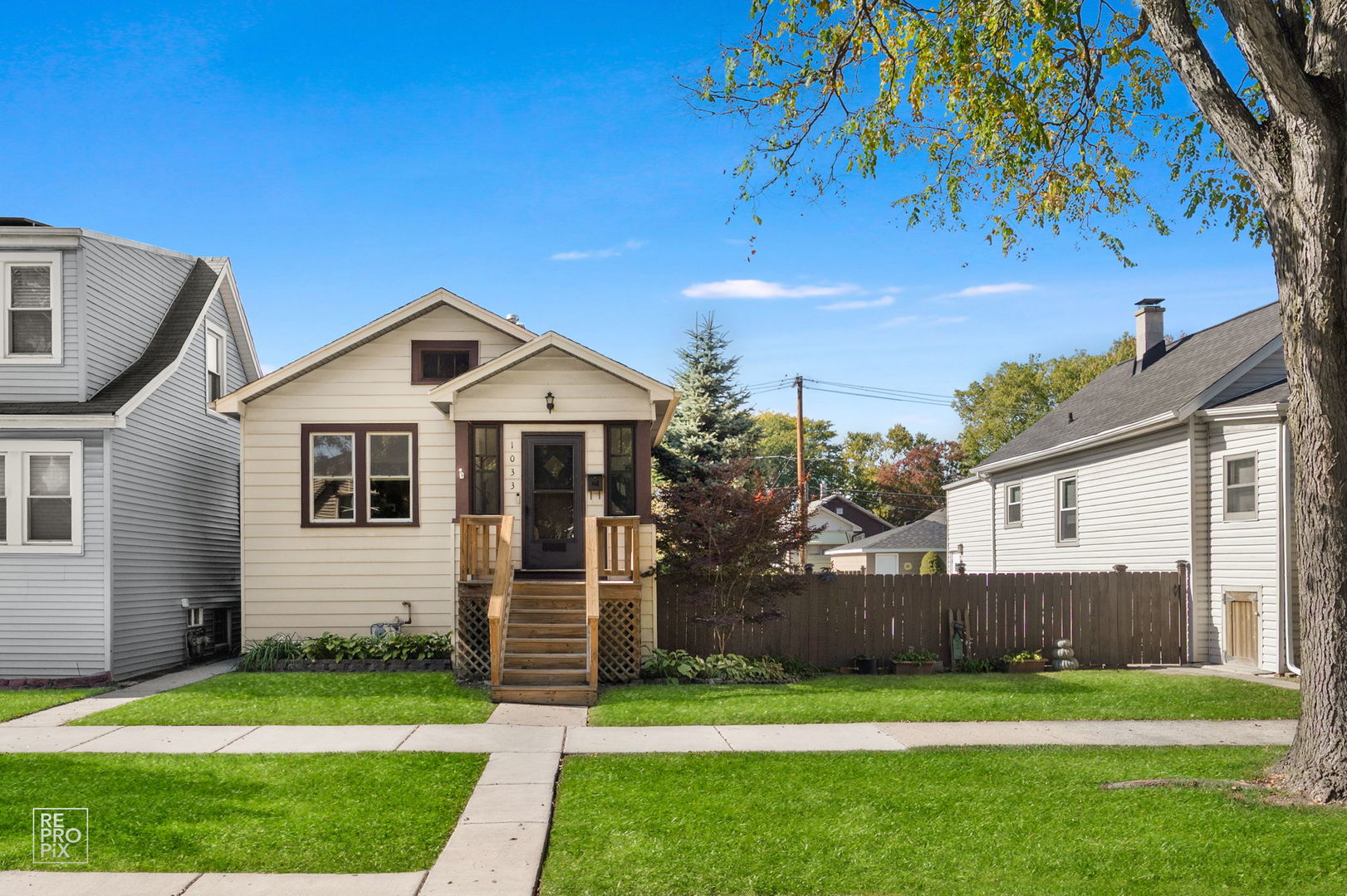1033 Hannah Avenue Property Photo 1
