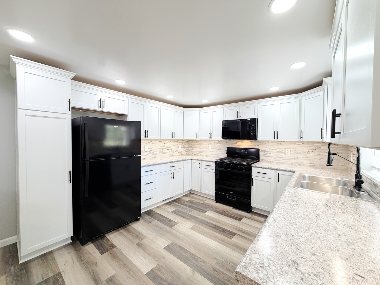 506 W Lincoln Avenue Property Photo 14