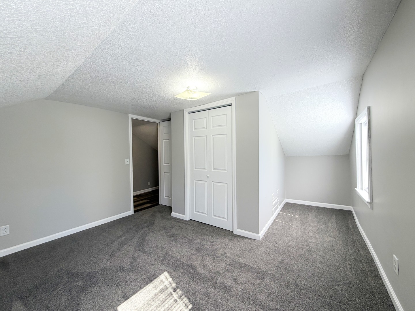 506 W Lincoln Avenue Property Photo 22