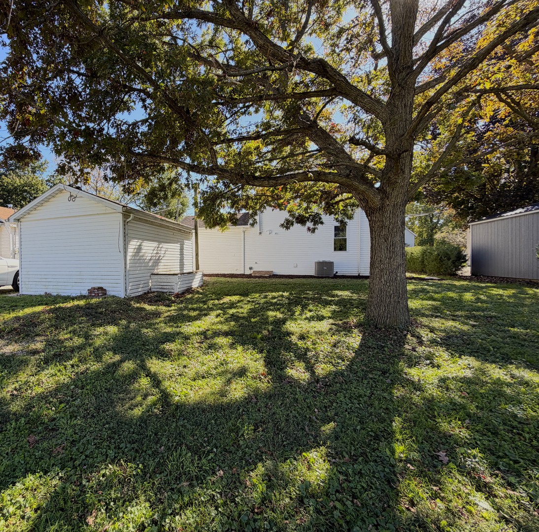 506 W Lincoln Avenue Property Photo 28