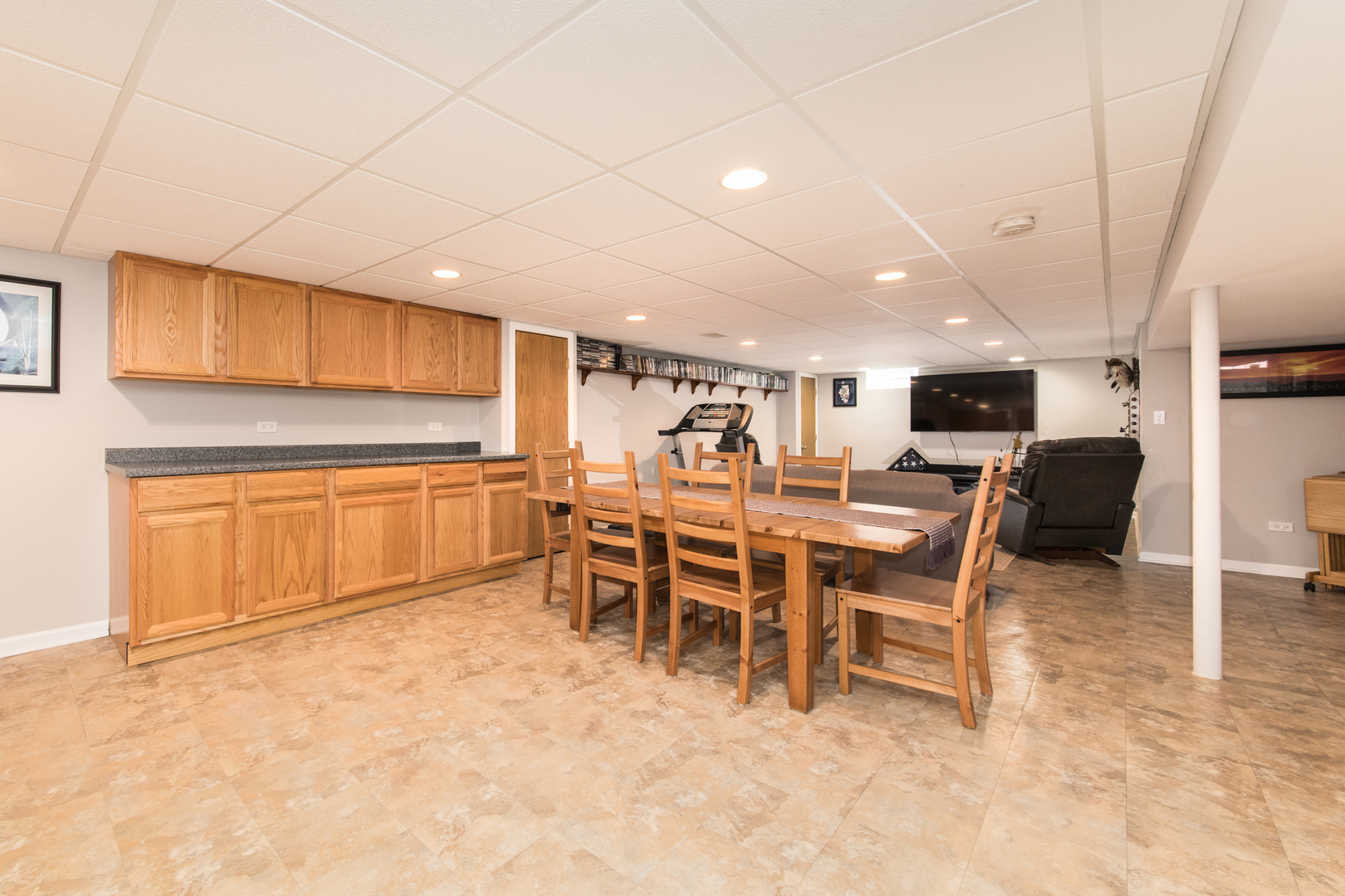 502 W Lonnquist Boulevard Property Photo 15
