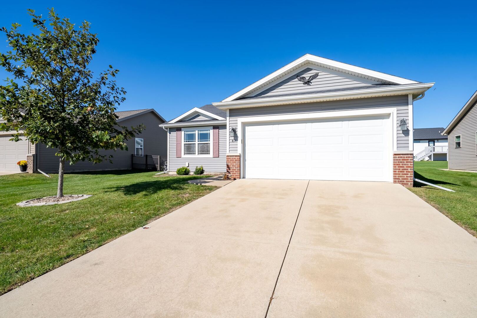 49 Winding Way Property Photo 1