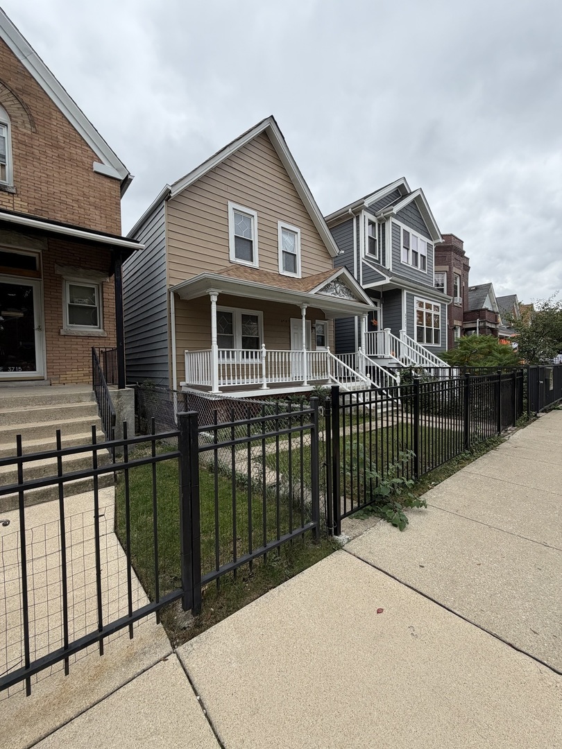 3719 W Wabansia Avenue Property Photo 2