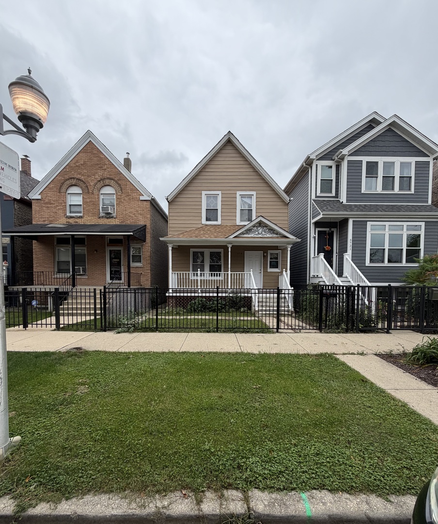 3719 W Wabansia Avenue Property Photo 3