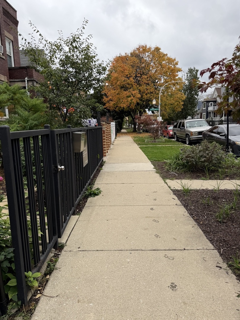 3719 W Wabansia Avenue Property Photo 4