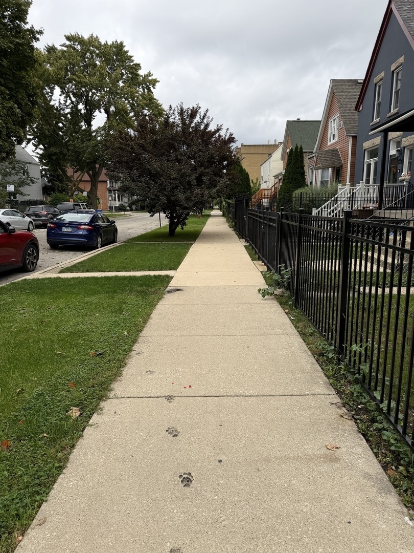 3719 W Wabansia Avenue Property Photo 5