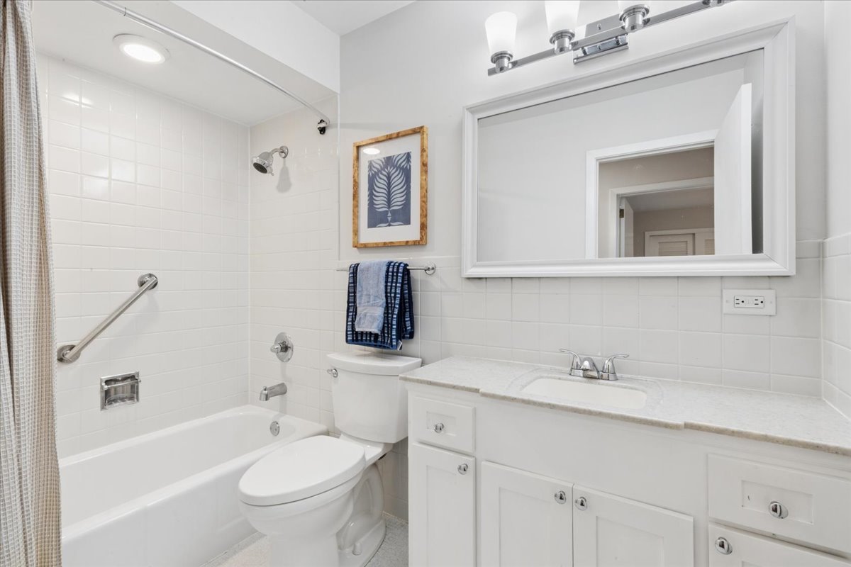 3605 Thayer Street Property Photo 20