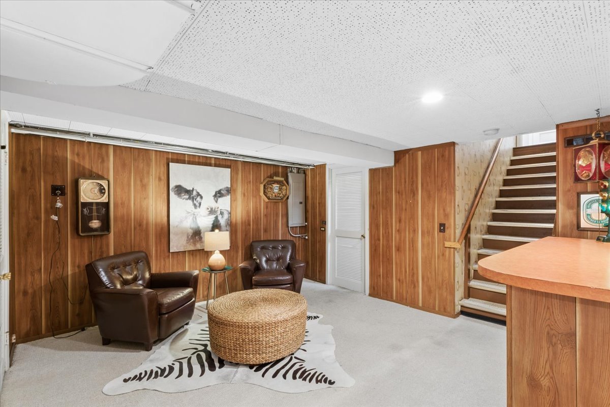 3605 Thayer Street Property Photo 22