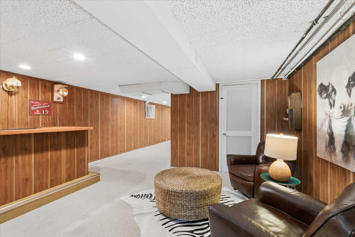 3605 Thayer Street Property Photo 23