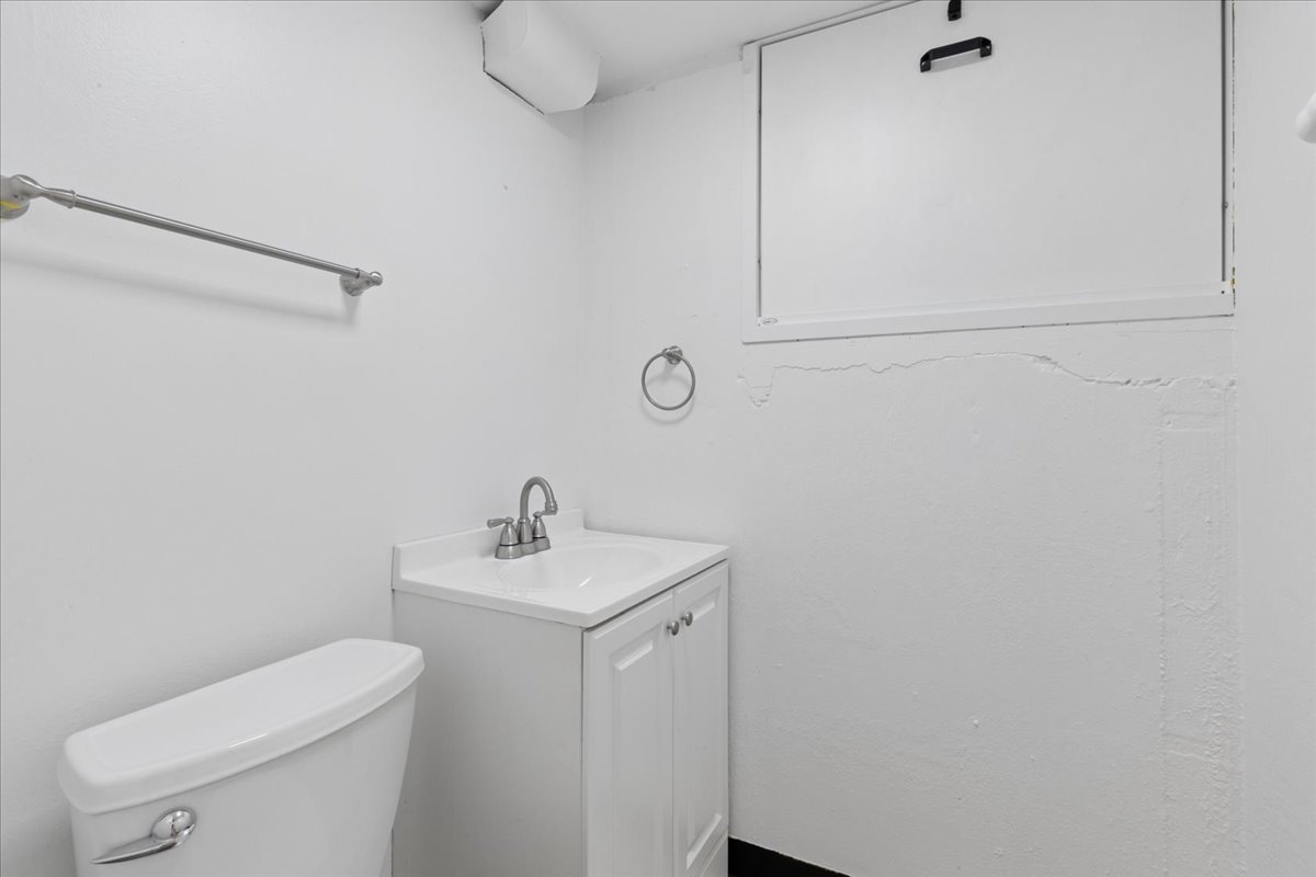 3605 Thayer Street Property Photo 28