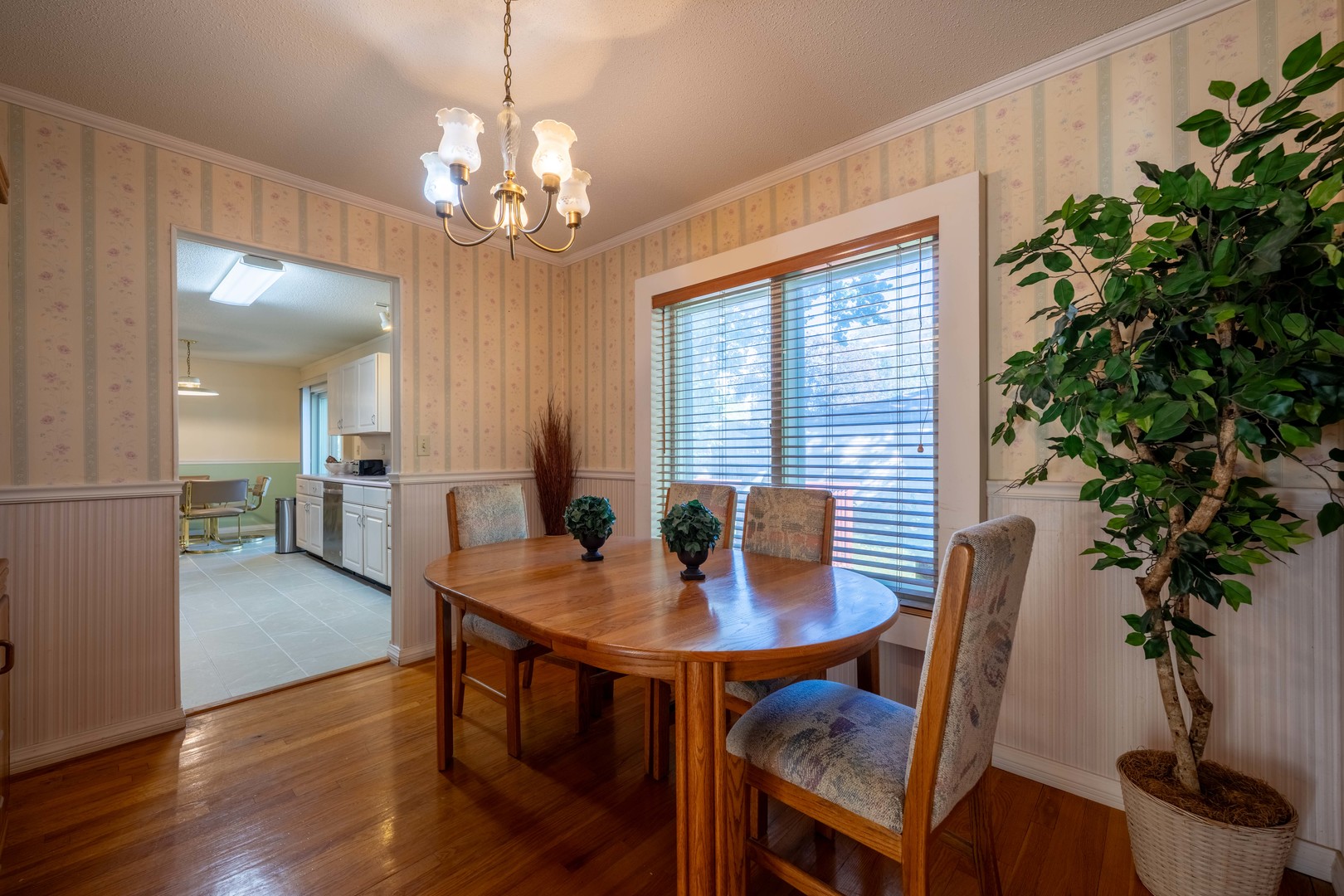 1708 Oak Park Drive Property Photo 7