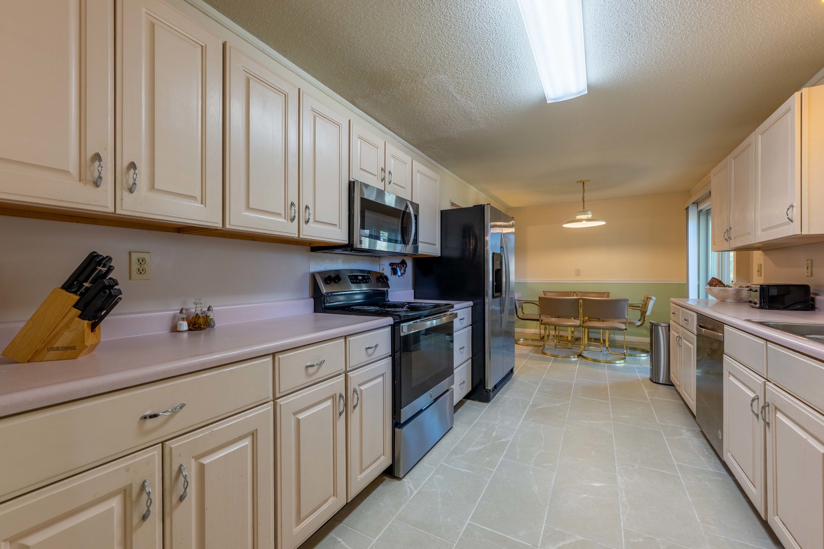 1708 Oak Park Drive Property Photo 11