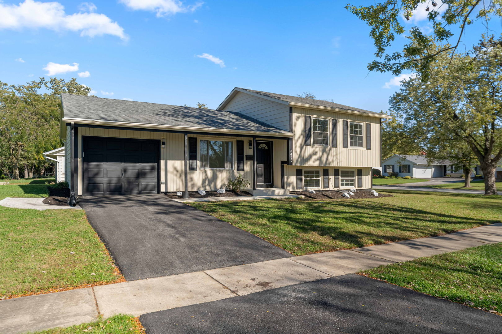 12788511 Property Photo 1