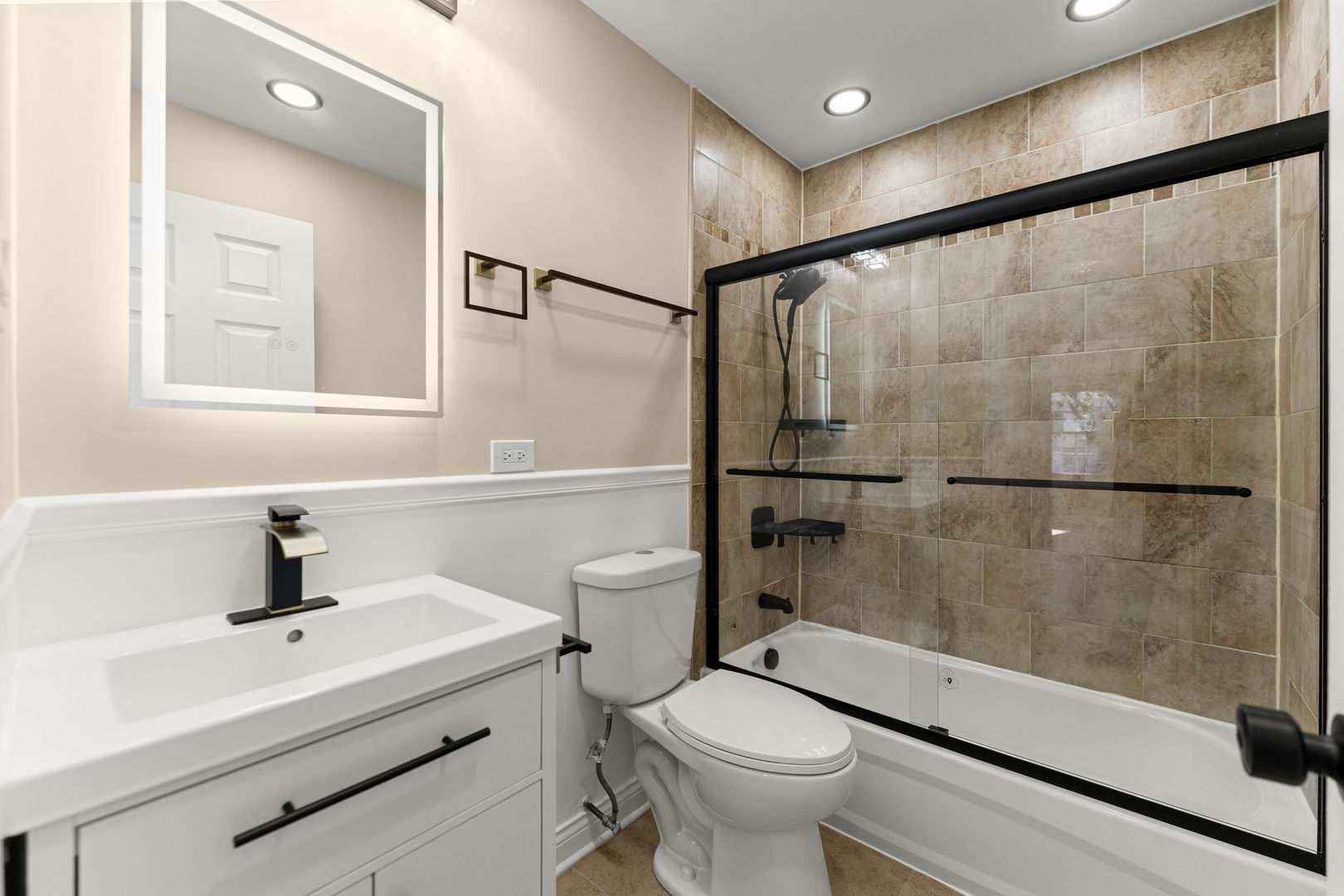 12788511 Property Photo 15