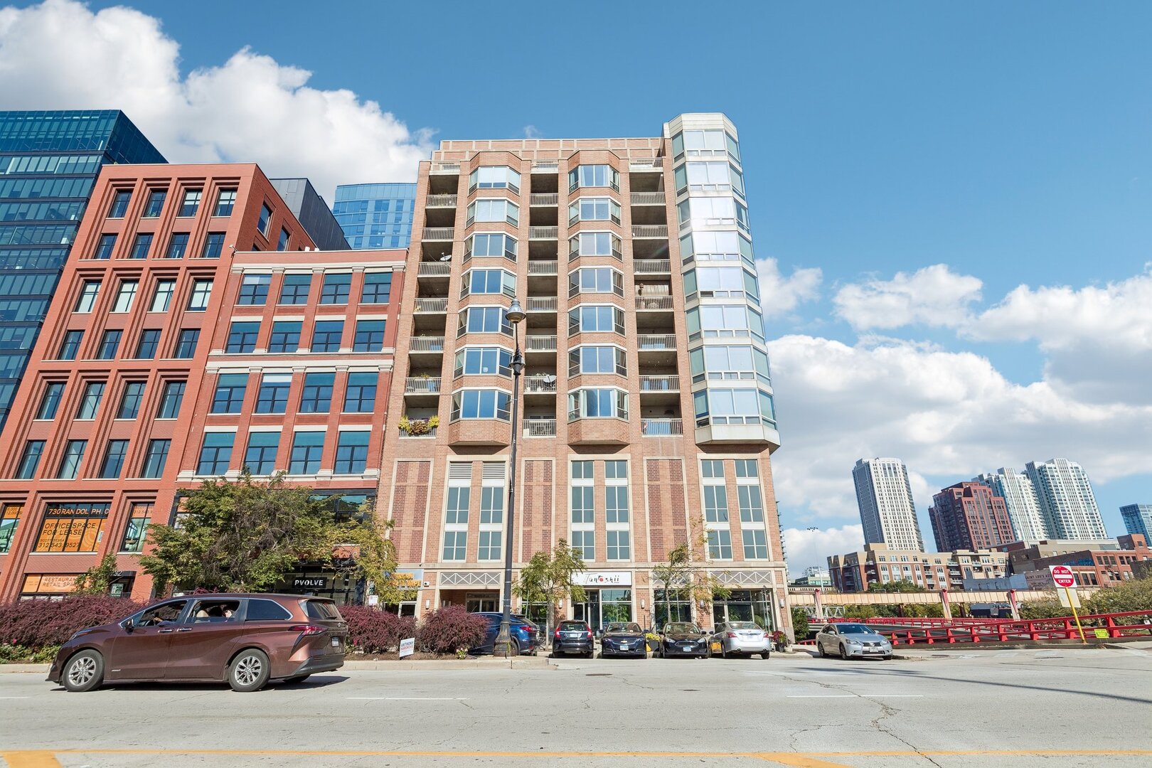 720 W Randolph Street 701 Property Photo 1