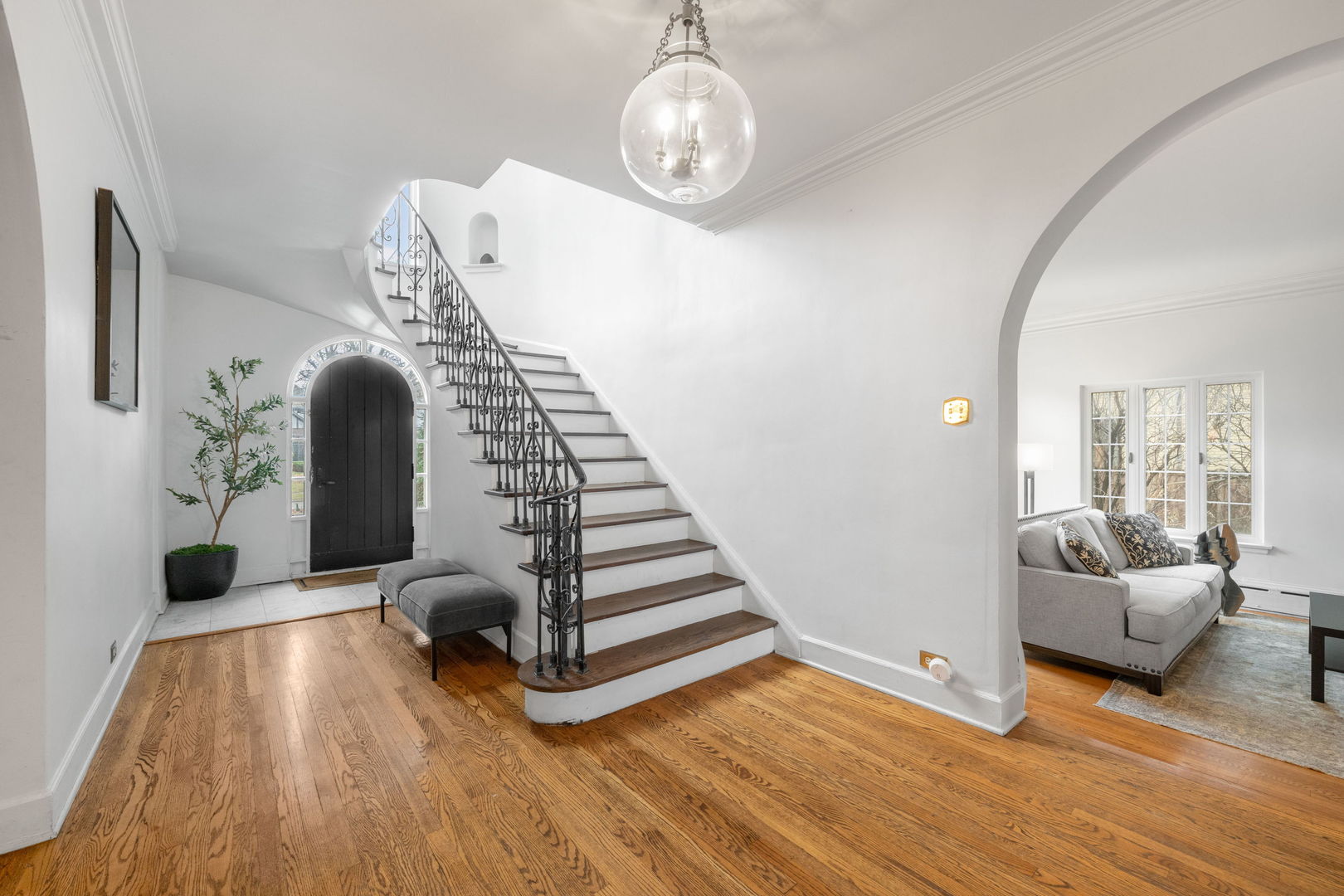 1210 William Street Property Photo 4