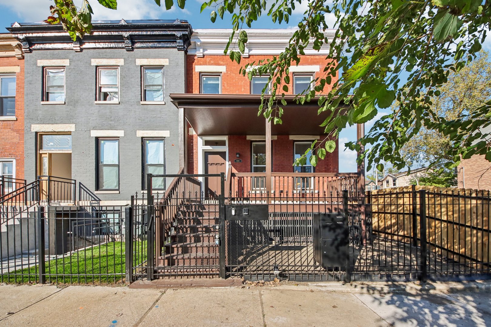 656 E Bowen Avenue Property Photo 1