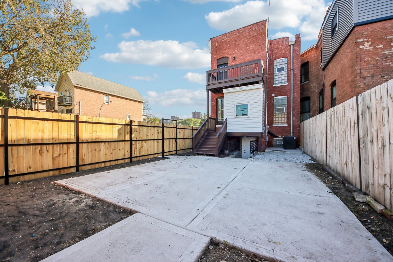656 E Bowen Avenue Property Photo 43
