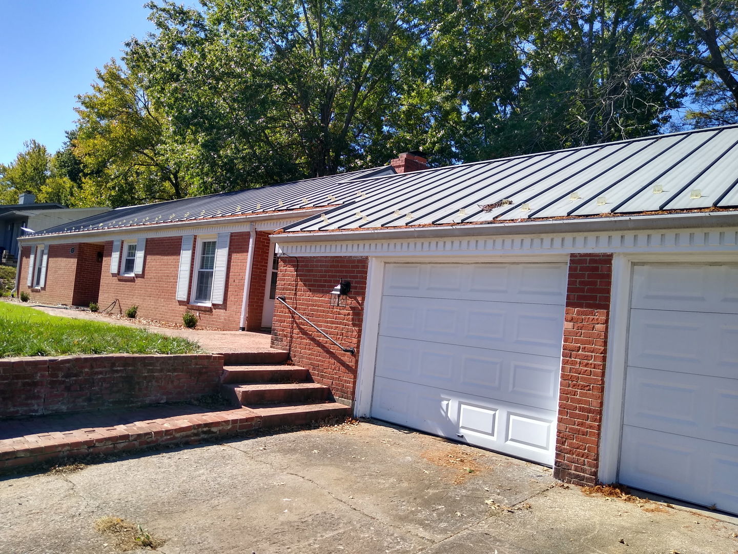 212 Apple Lane