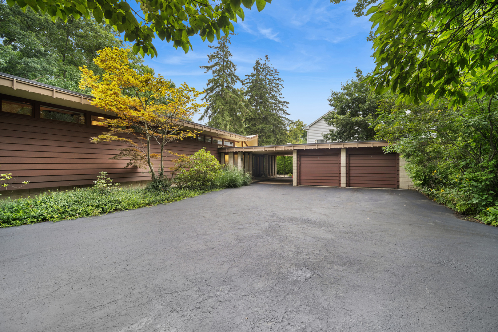 1120 Ridgewood Drive Property Photo 1