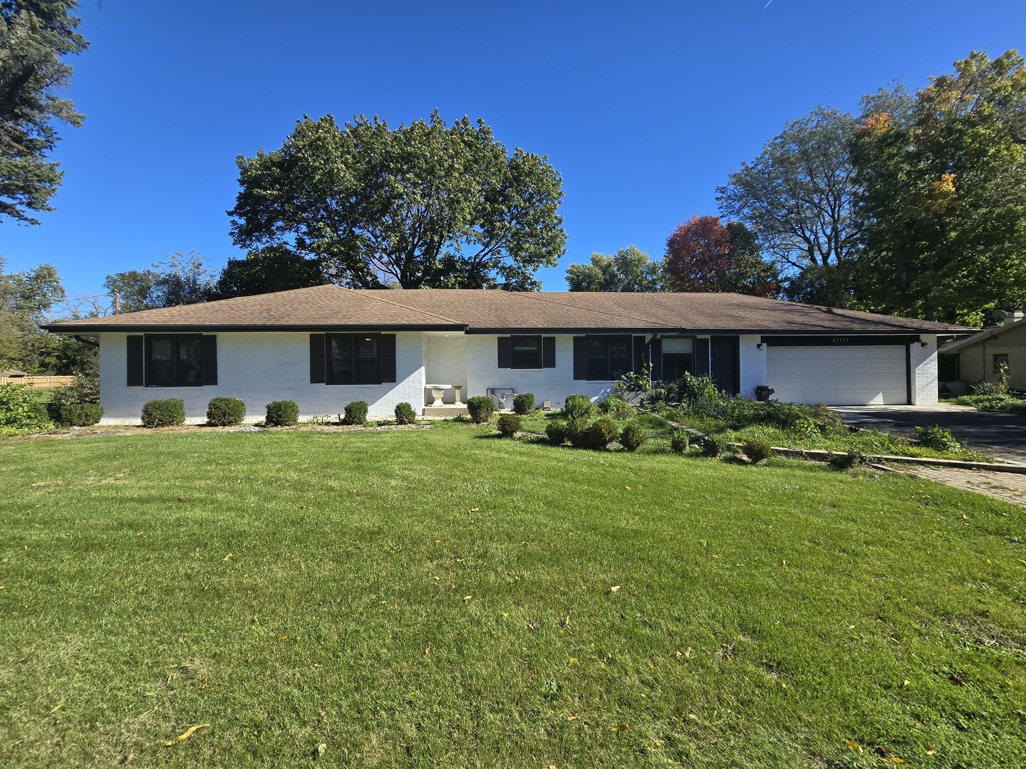 31111 N O'plaine Road Property Photo 1
