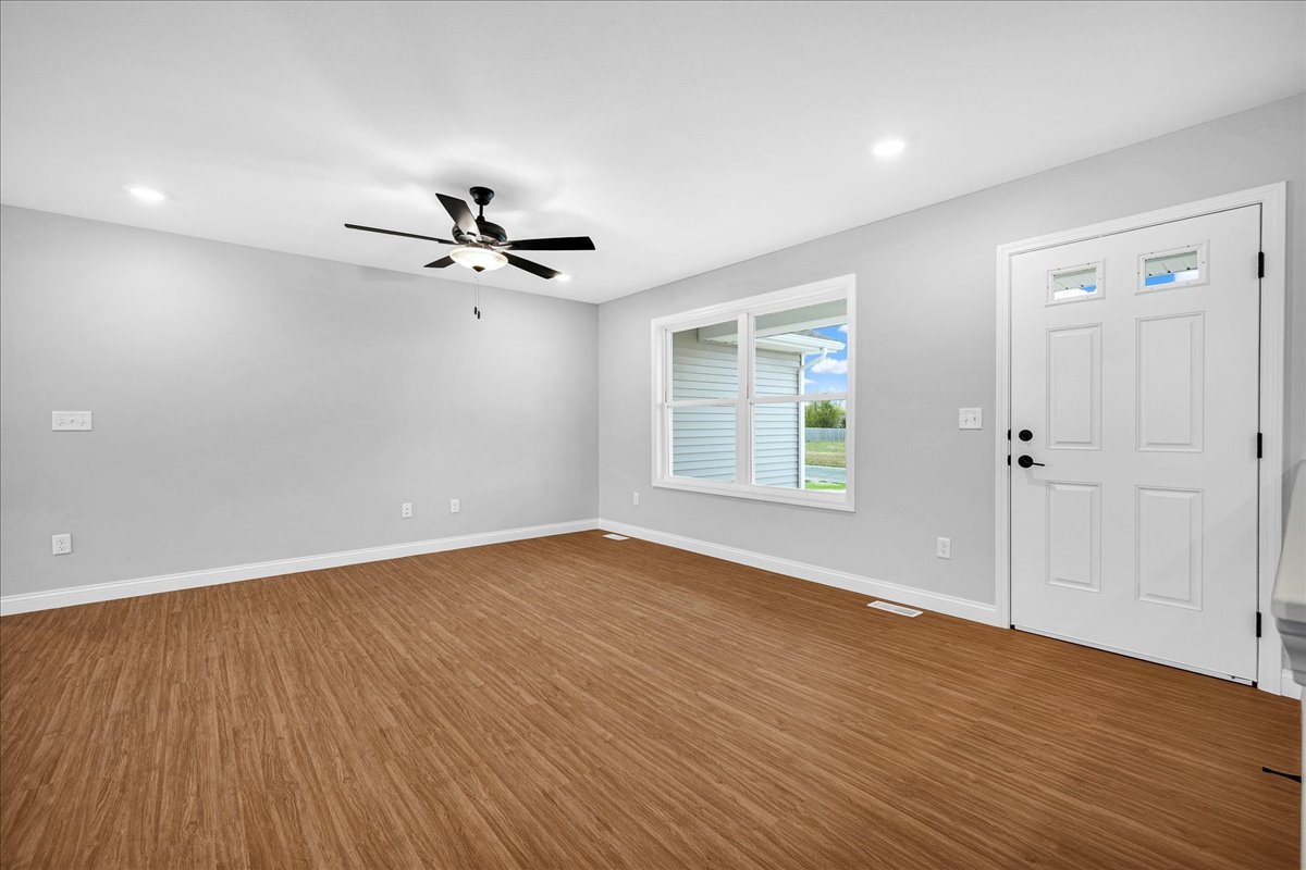 503 Travis Drive Property Photo 8