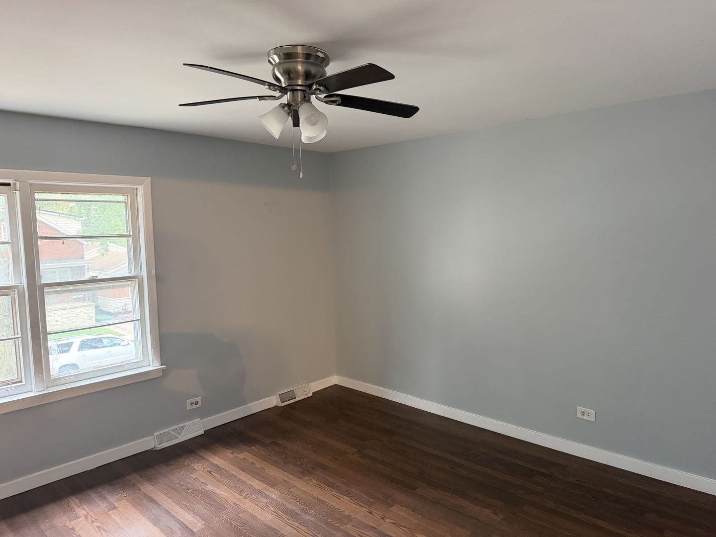 9438 S Champlain Avenue Property Photo 9