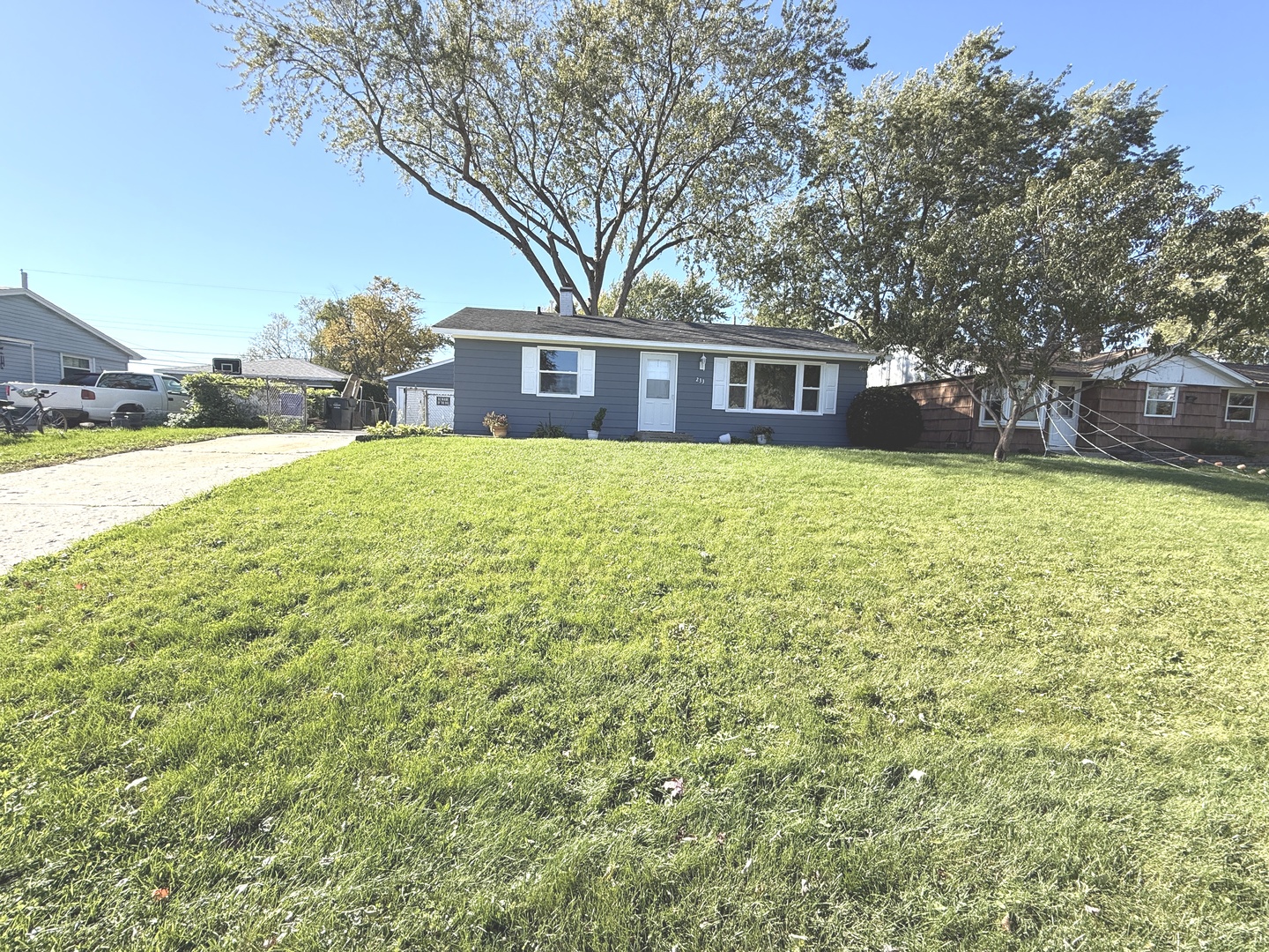 233 Ensenada Drive Property Photo 3