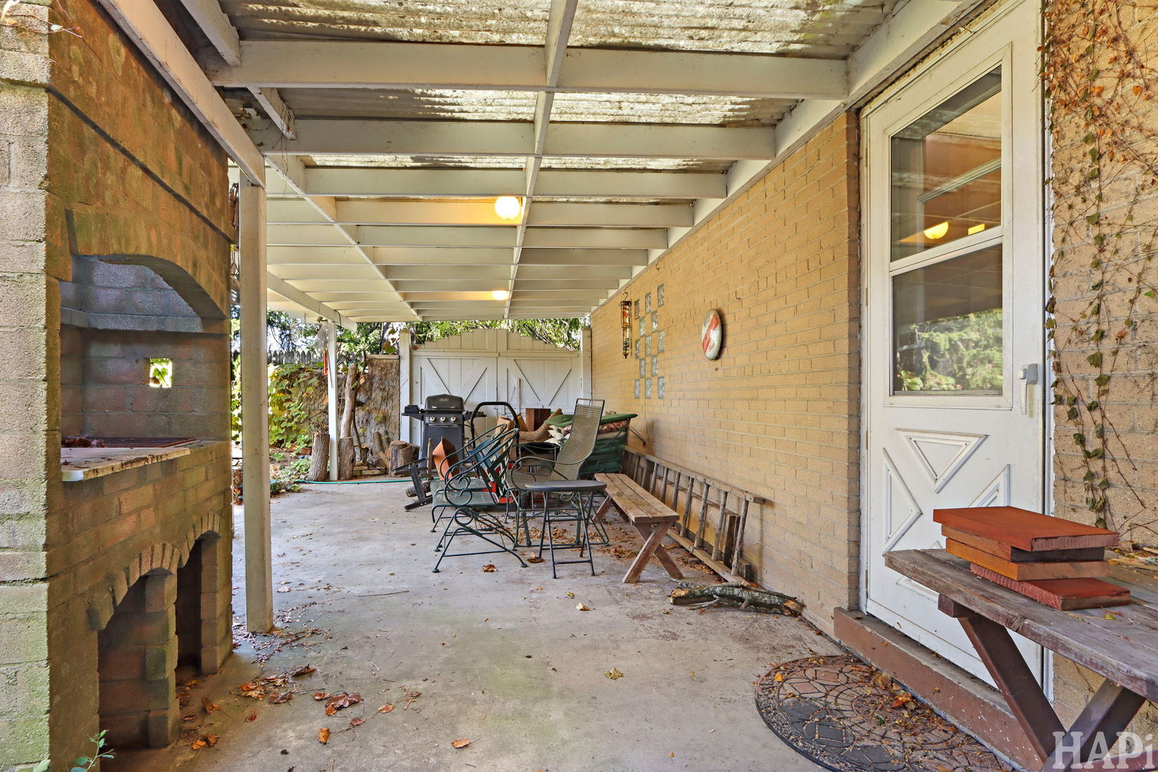 2361 Dewes Street Property Photo 20